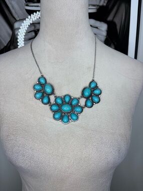 Turquoise Statement Flower Bib Necklace - Women's Jewelry
